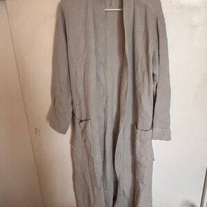 Coyuchi Organic Waffle Knit Robe – Gray Long Spa Robe